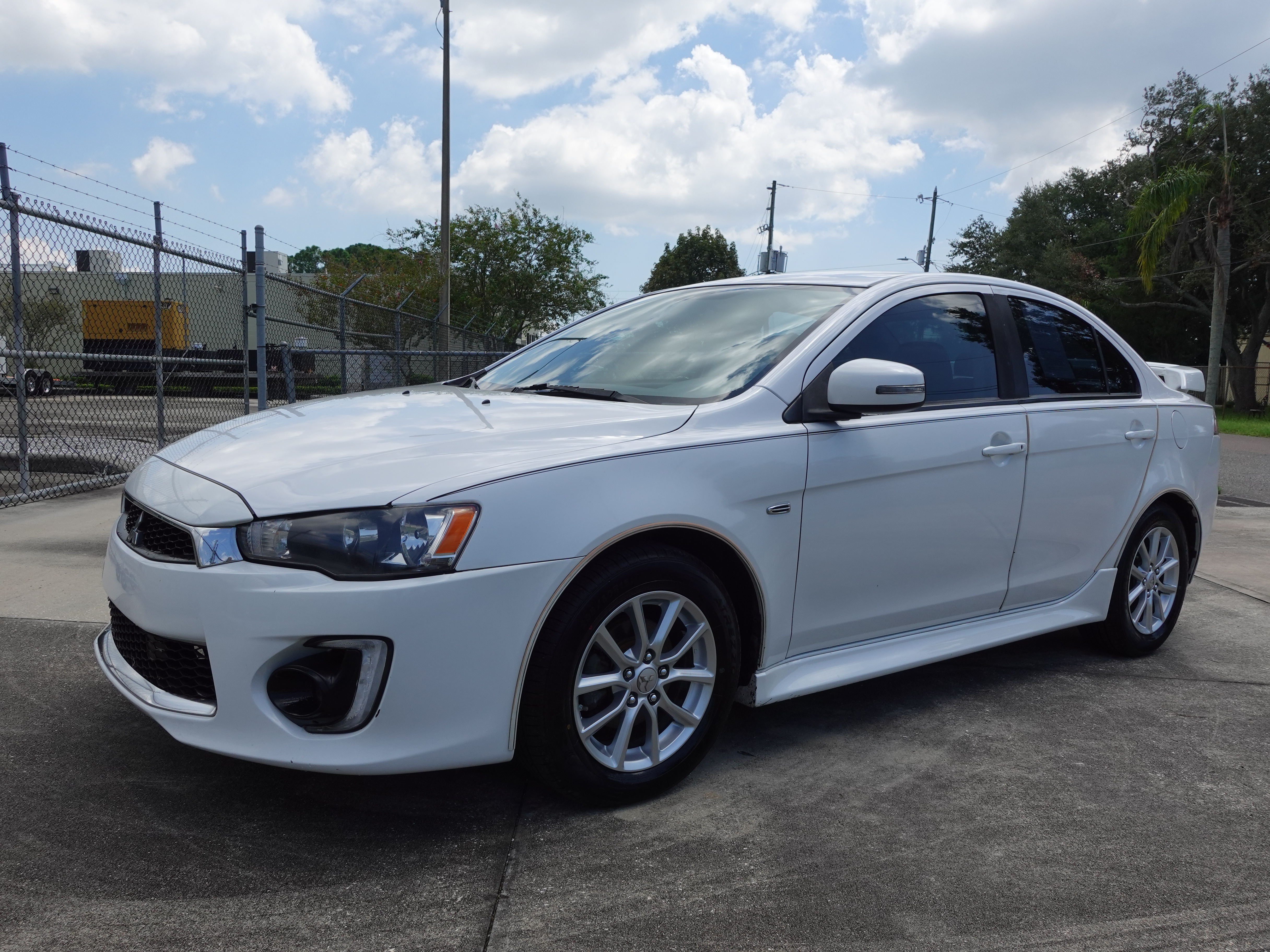 2016 Mitsubishi Lancer ES 8995
