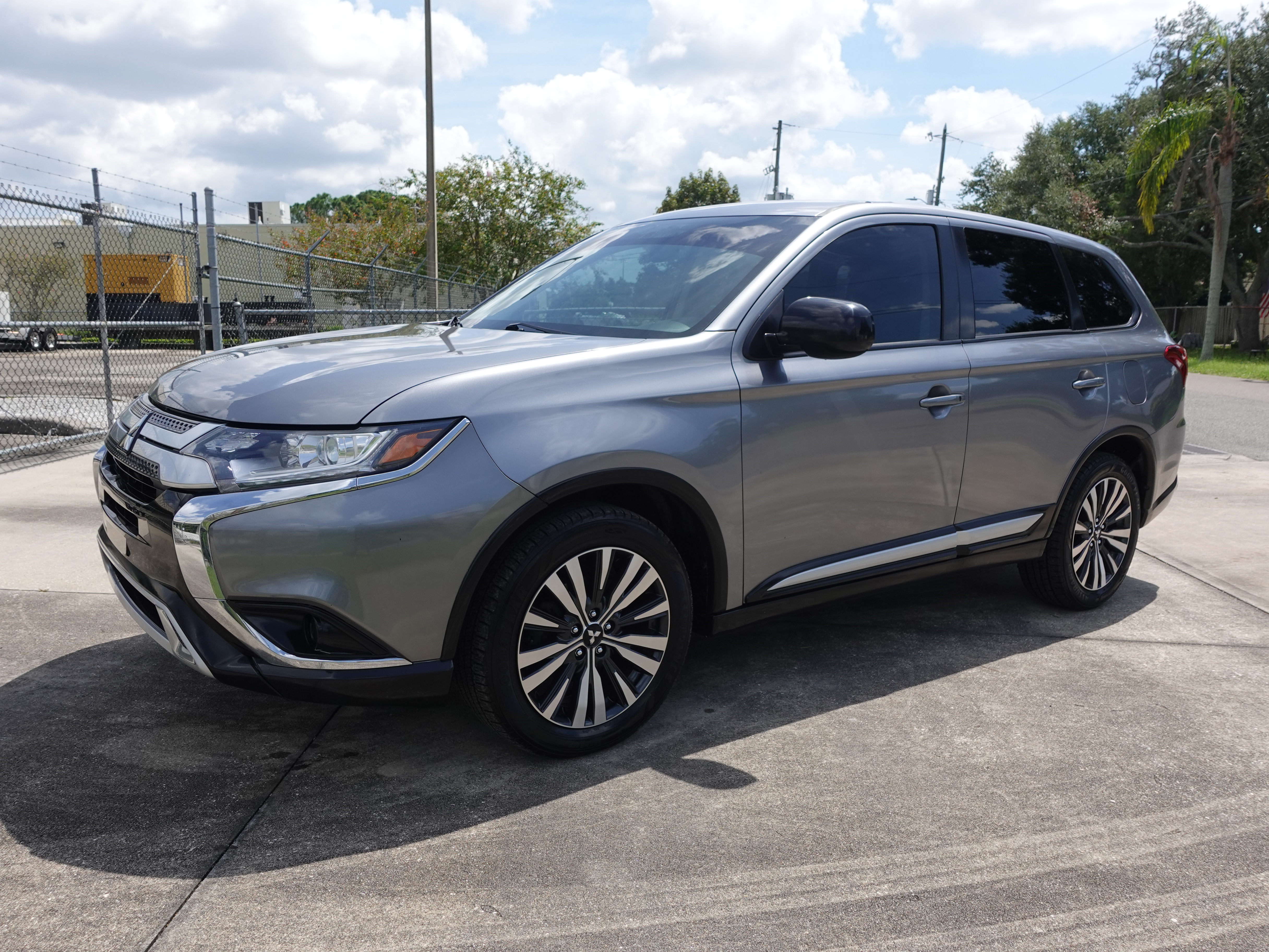 2020 Mitsubishi Outlander ES 2WD 13995