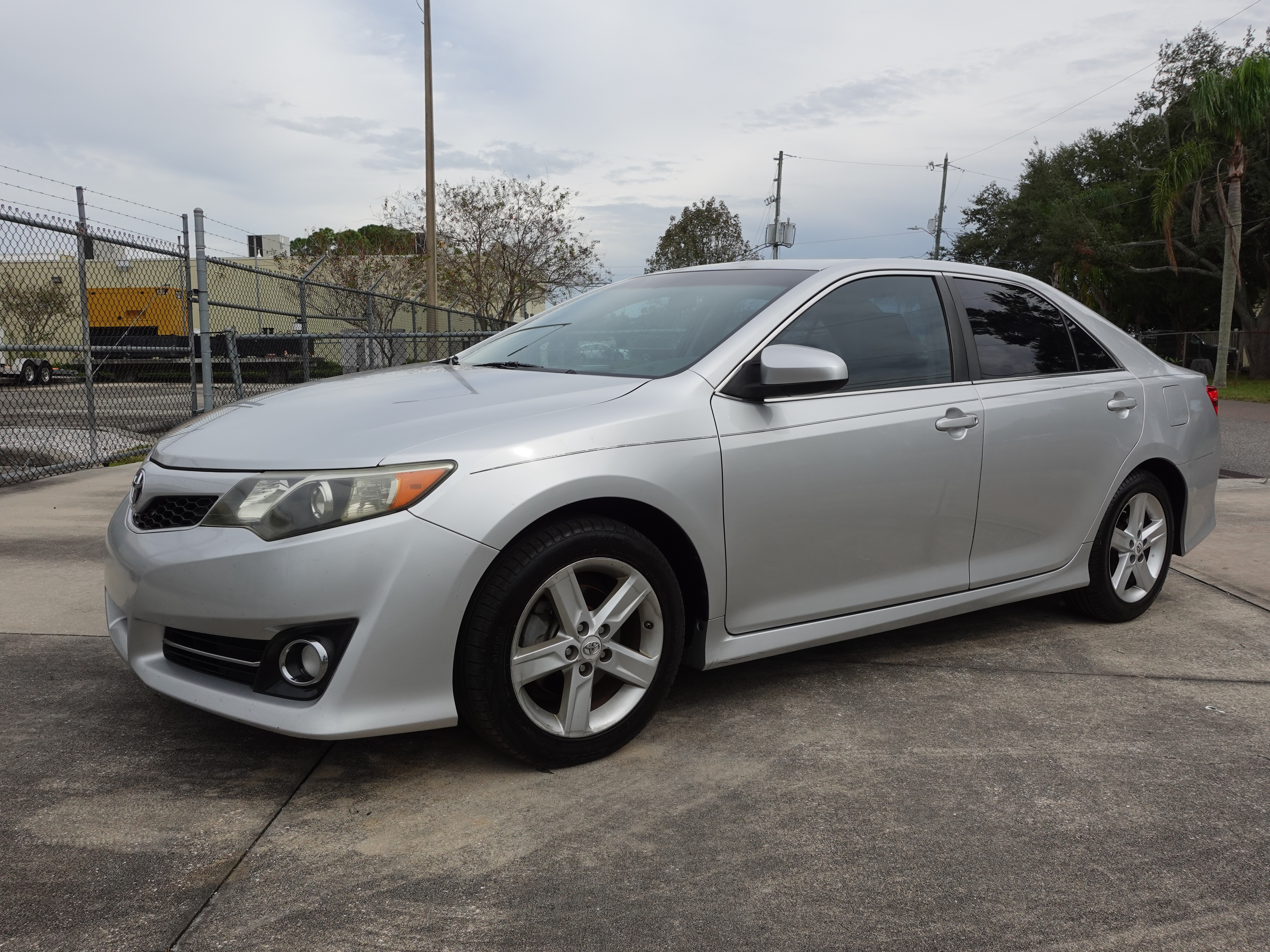 2012 Toyota Camry SE 6995