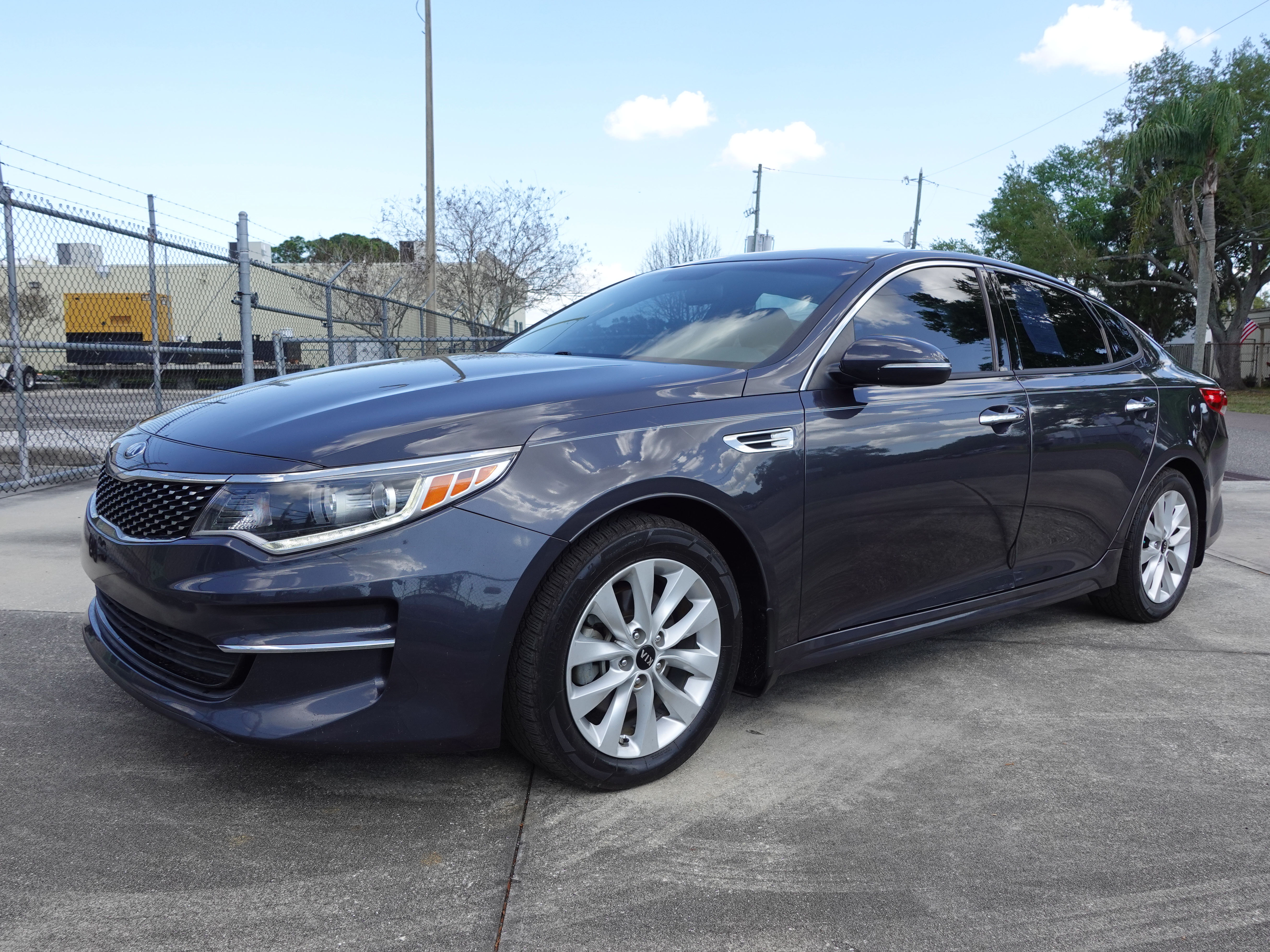 2018 Kia Optima EX 9995