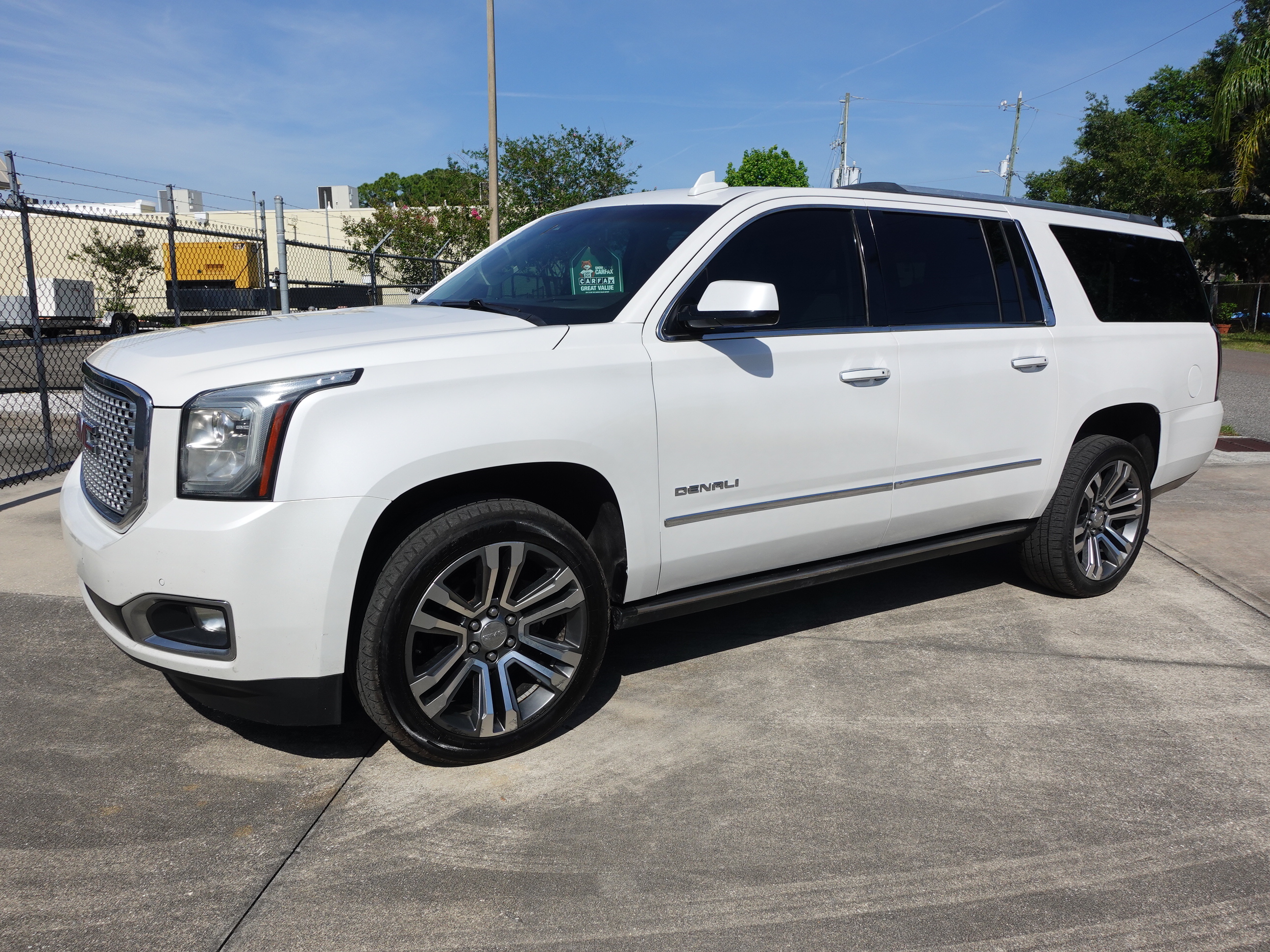 2017 GMC Yukon XL Denali 2WD 17995