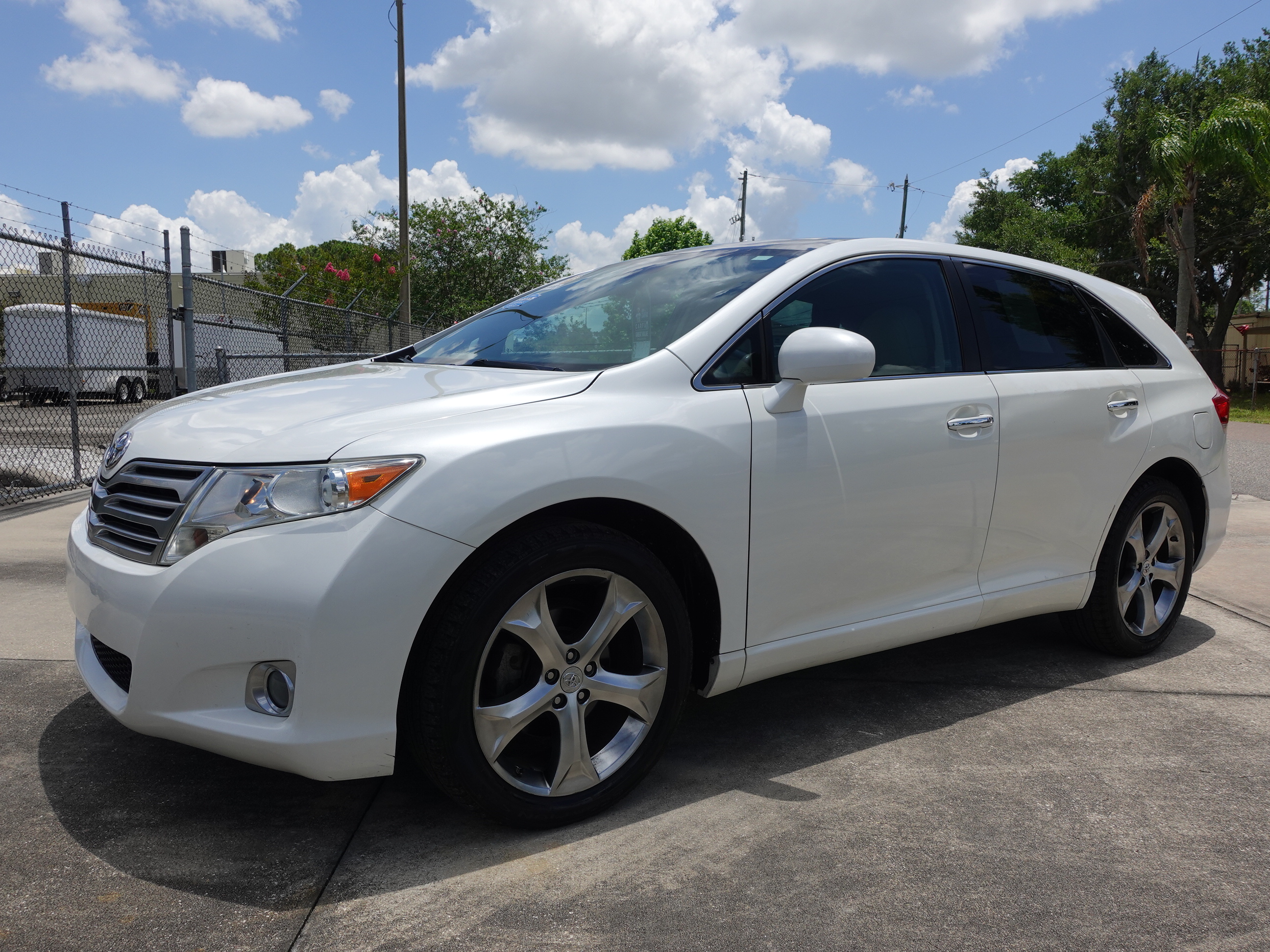 2011 Toyota Venza 2WD Pkg 2 9995