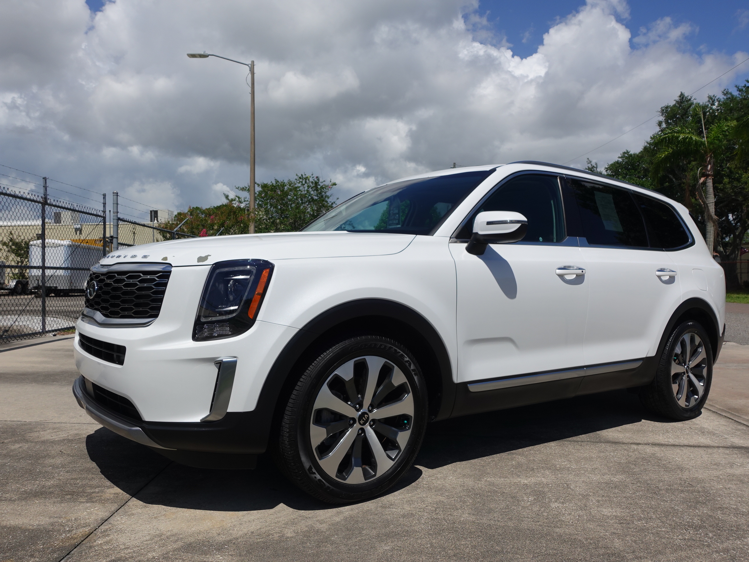 2020 Kia Telluride S 2WD 18995