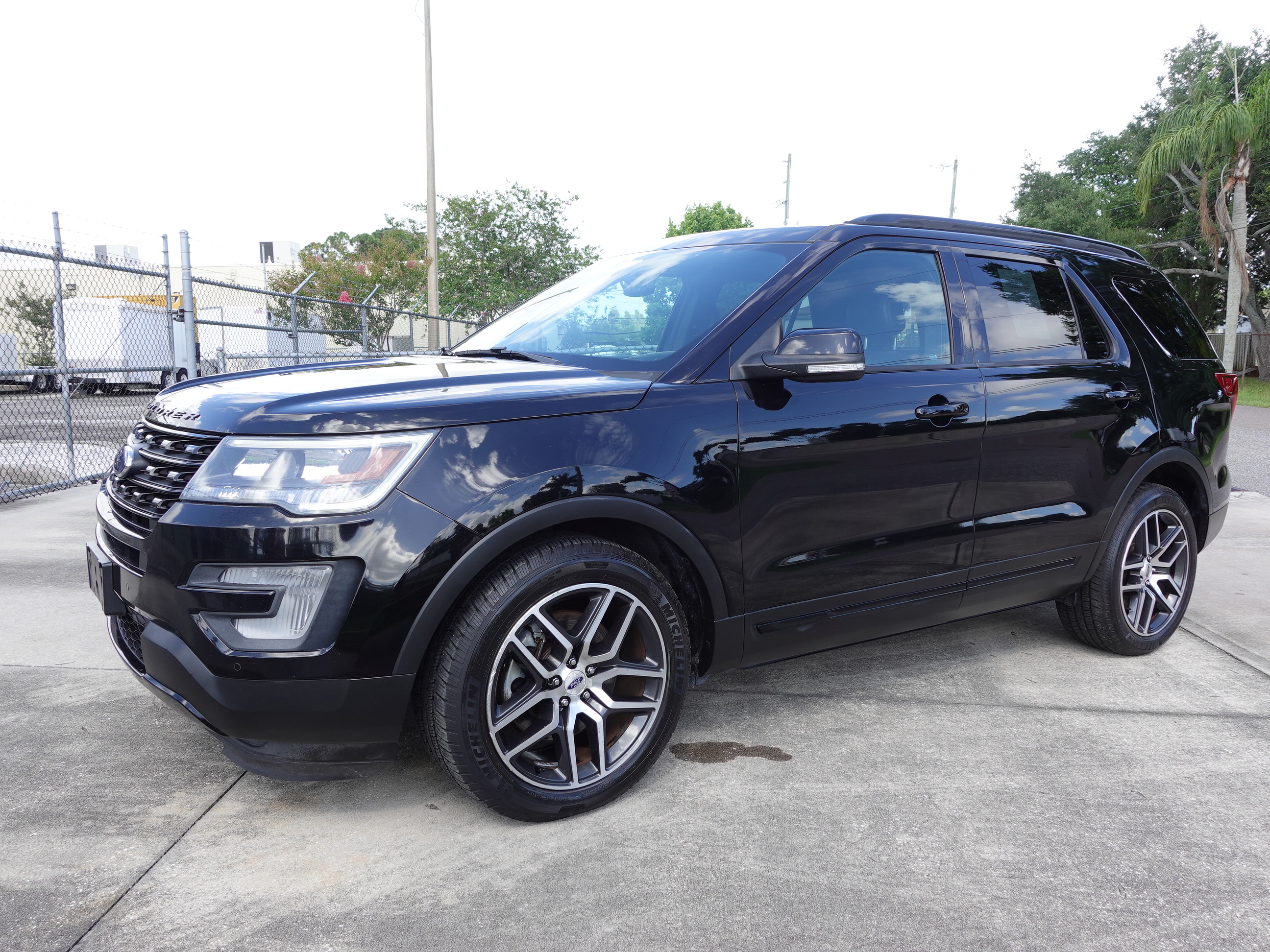 2017 Ford Explorer Sport 4WD's photo