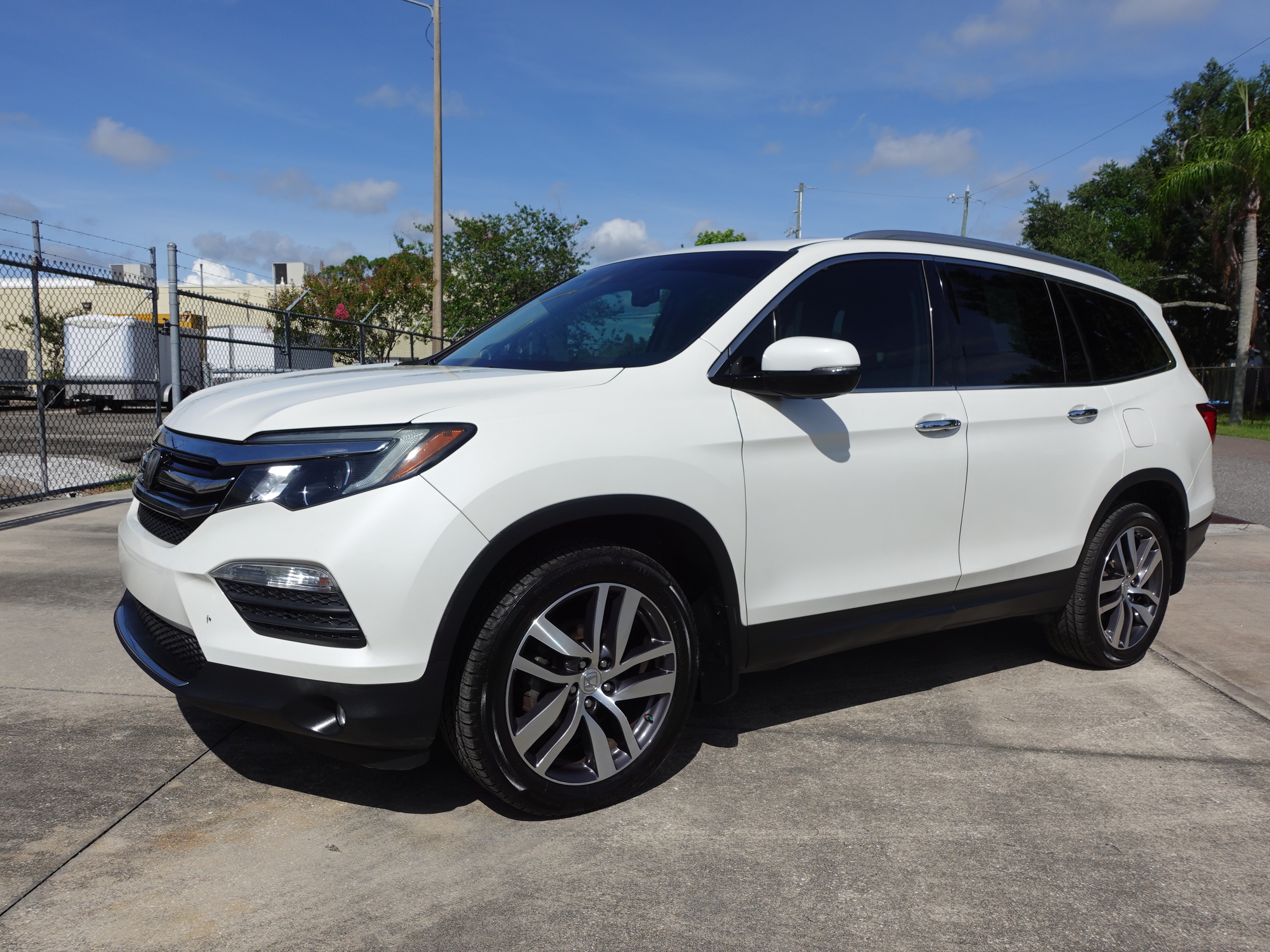 2017 Honda Pilot Touring AWD 17995