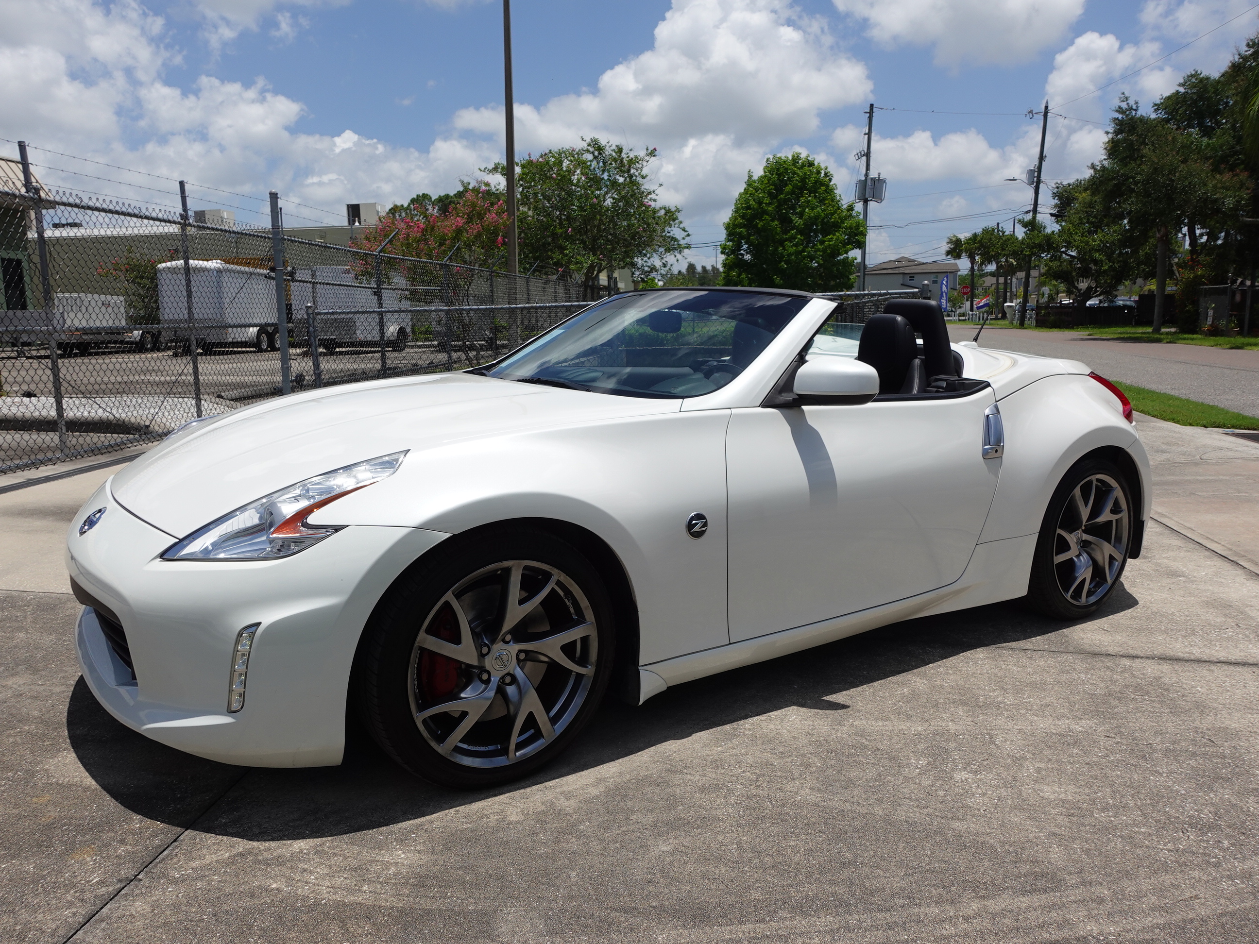 2014 Nissan 370z Touring Roadster 16995