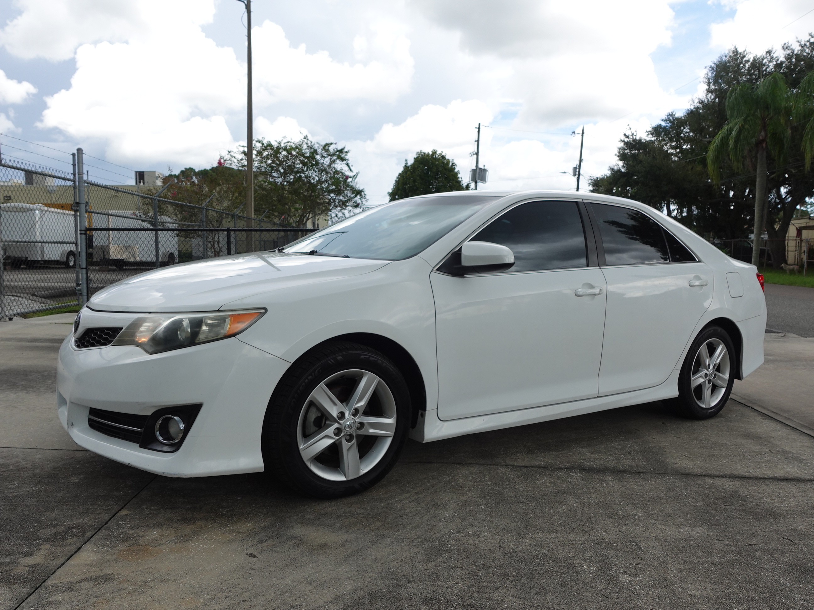 2013 Toyota Camry SE 10995